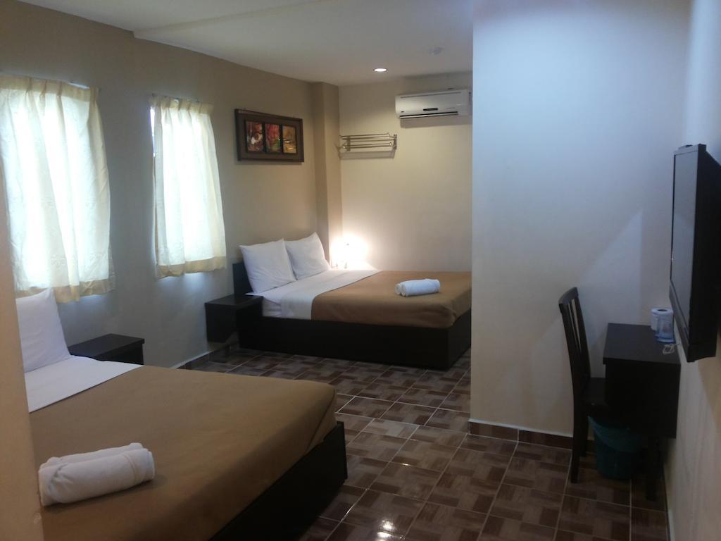 Hotel Double Star Klang Room photo