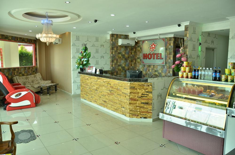 Hotel Double Star Klang Exterior photo